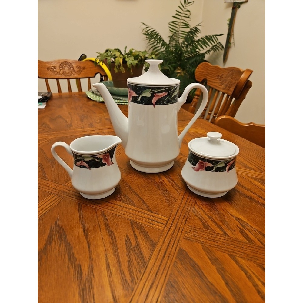 Gibson‎ Design 'Trumps' Tea Set: Teapot, Platter, Creamer And Sugar, Mint & OBO